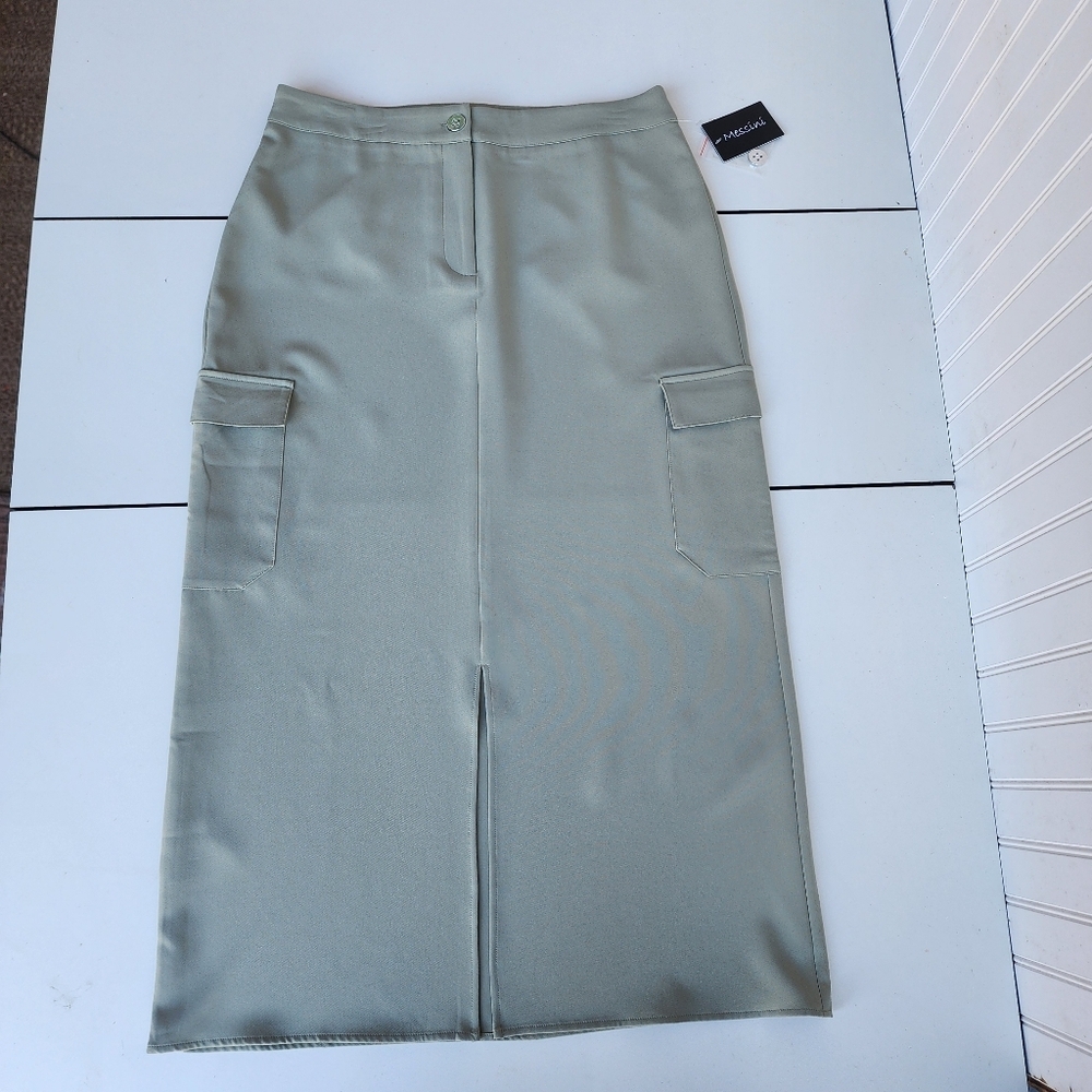 NWT Messini Women Sage Green Casual Stretch Skirt Cargo Pockets Front Slit Sz 10